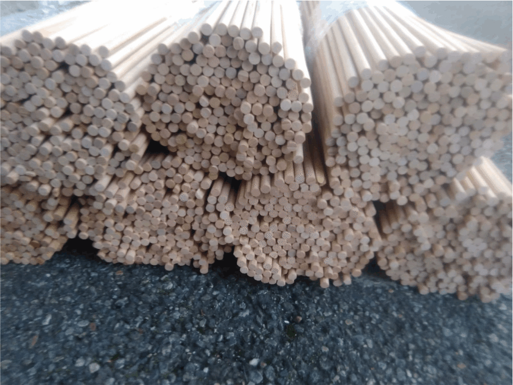 Veduta in prospettiva delle nostre aste in legno Veduta in prospettiva delle nostre aste in legno